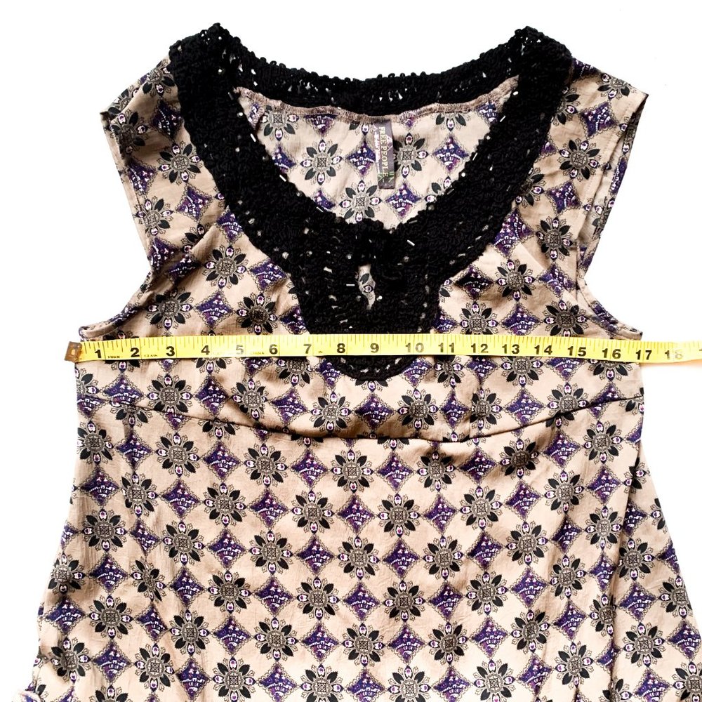 free people frilly hem tunic w/black lace detail - Picture 3 of 5